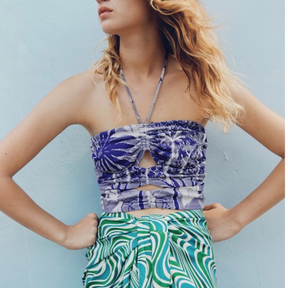 CUT OUT JACQUARD TOP - Picture 2 of 8